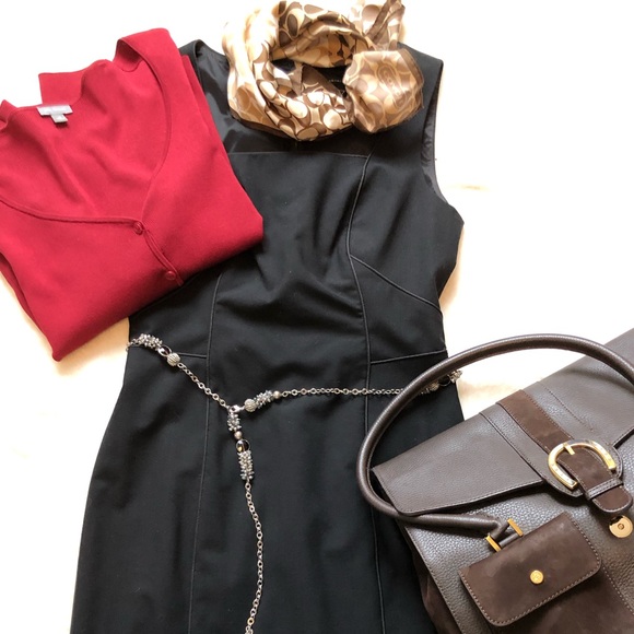 Dress - Picture 2 of 8